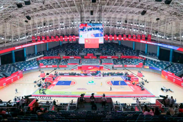 廣廈隊的主場是哪個體育場？