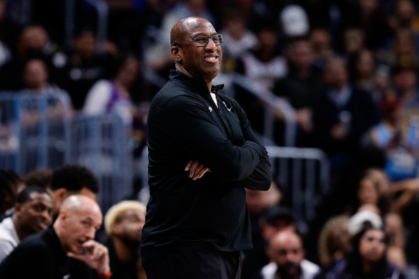 國王前鋒哈里森-巴恩斯盛贊主帥邁克-布朗